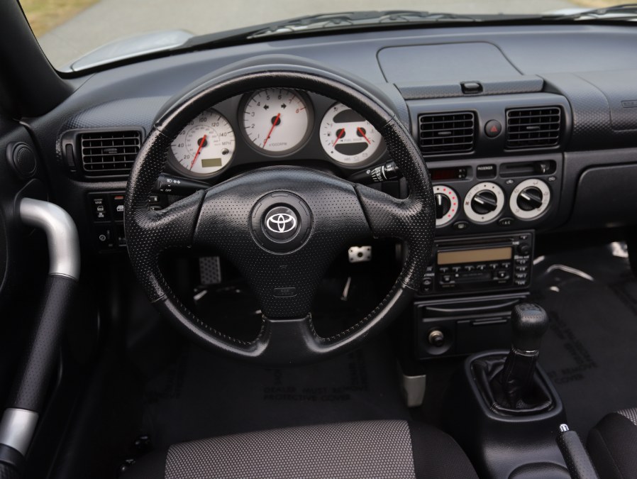Used Toyota MR2 Spyder 2dr Conv Manual 2000 | Meccanic Shop North Inc. North Salem, New York Used Toyota MR2 Spyder 2dr Conv Manual 2000 | Meccanic Shop North Inc. North Salem, New York
