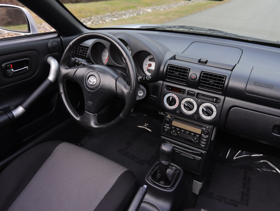 Used Toyota MR2 Spyder 2dr Conv Manual 2000 | Meccanic Shop North Inc. North Salem, New York Used Toyota MR2 Spyder 2dr Conv Manual 2000 | Meccanic Shop North Inc. North Salem, New York