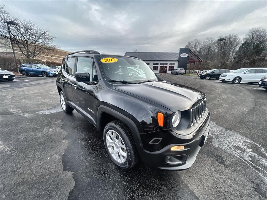 2017 Jeep Renegade Latitude 4x4, available for sale in Stratford, Connecticut | Wiz Leasing Inc. Stratford, Connecticut