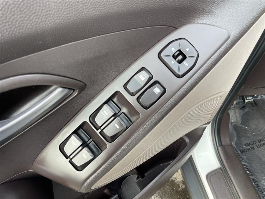 2014 Hyundai Tucson FWD 4dr GLS, available for sale in Stratford, Connecticut | Wiz Leasing Inc. Stratford, Connecticut 2014 Hyundai Tucson FWD 4dr GLS, available for sale in Stratford, Connecticut | Wiz Leasing Inc. Stratford, Connecticut