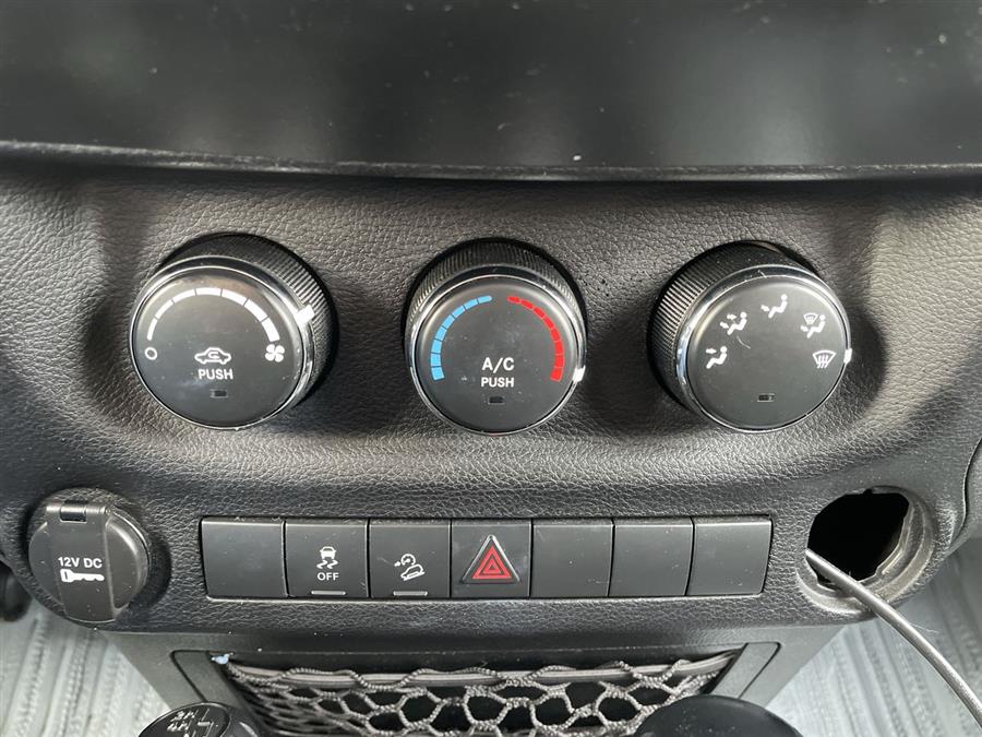 2013 Jeep Wrangler 4WD 2dr Sport, available for sale in Stratford, Connecticut | Wiz Leasing Inc. Stratford, Connecticut 2013 Jeep Wrangler 4WD 2dr Sport, available for sale in Stratford, Connecticut | Wiz Leasing Inc. Stratford, Connecticut