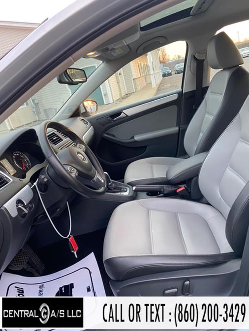 2013 Volkswagen Jetta Sedan 4dr Auto Hybrid SE, available for sale in East Windsor, Connecticut | Central A/S LLC. East Windsor, Connecticut 2013 Volkswagen Jetta Sedan 4dr Auto Hybrid SE, available for sale in East Windsor, Connecticut | Central A/S LLC. East Windsor, Connecticut
