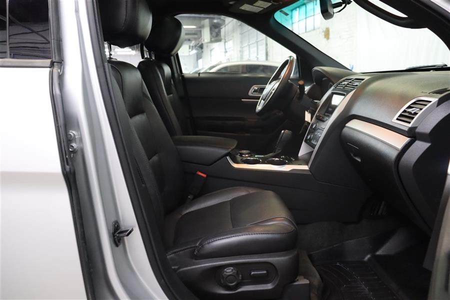 Used Ford Explorer XLT 2014 | Fast Track Motors. Paterson, New Jersey Used Ford Explorer XLT 2014 | Fast Track Motors. Paterson, New Jersey