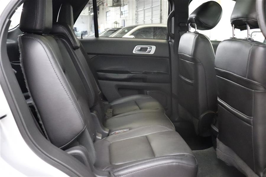 Used Ford Explorer XLT 2014 | Fast Track Motors. Paterson, New Jersey Used Ford Explorer XLT 2014 | Fast Track Motors. Paterson, New Jersey