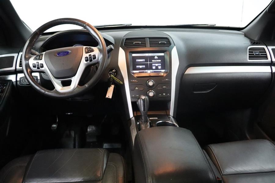 Used Ford Explorer XLT 2014 | Fast Track Motors. Paterson, New Jersey Used Ford Explorer XLT 2014 | Fast Track Motors. Paterson, New Jersey