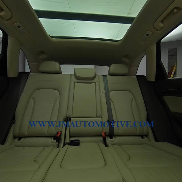 2015 Audi Q5 quattro 4dr 2.0T Premium, available for sale in Naugatuck, Connecticut | J&M Automotive Sls&Svc LLC. Naugatuck, Connecticut 2015 Audi Q5 quattro 4dr 2.0T Premium, available for sale in Naugatuck, Connecticut | J&M Automotive Sls&Svc LLC. Naugatuck, Connecticut