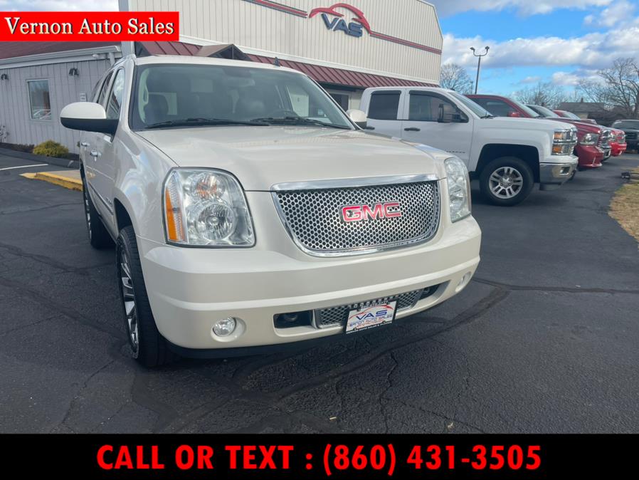 2013 GMC Yukon AWD 4dr 1500 Denali, available for sale in Manchester, Connecticut | Vernon Auto Sale & Service. Manchester, Connecticut 2013 GMC Yukon AWD 4dr 1500 Denali, available for sale in Manchester, Connecticut | Vernon Auto Sale & Service. Manchester, Connecticut