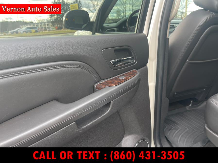 2013 GMC Yukon AWD 4dr 1500 Denali, available for sale in Manchester, Connecticut | Vernon Auto Sale & Service. Manchester, Connecticut 2013 GMC Yukon AWD 4dr 1500 Denali, available for sale in Manchester, Connecticut | Vernon Auto Sale & Service. Manchester, Connecticut