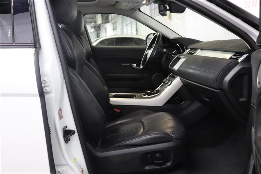 2017 Land Rover Range Rover Evoque SE, available for sale in Paterson, New Jersey | Fast Track Motors. Paterson, New Jersey 2017 Land Rover Range Rover Evoque SE, available for sale in Paterson, New Jersey | Fast Track Motors. Paterson, New Jersey