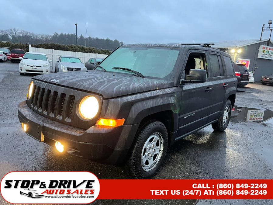 Used Jeep Patriot FWD 4dr Altitude 2014 | Stop & Drive Auto Sales. East Windsor, Connecticut