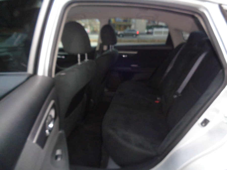 2015 Nissan Altima 4dr Sdn I4 2.5 S, available for sale in Elmont, New York | Sunrise of Elmont. Elmont, New York 2015 Nissan Altima 4dr Sdn I4 2.5 S, available for sale in Elmont, New York | Sunrise of Elmont. Elmont, New York