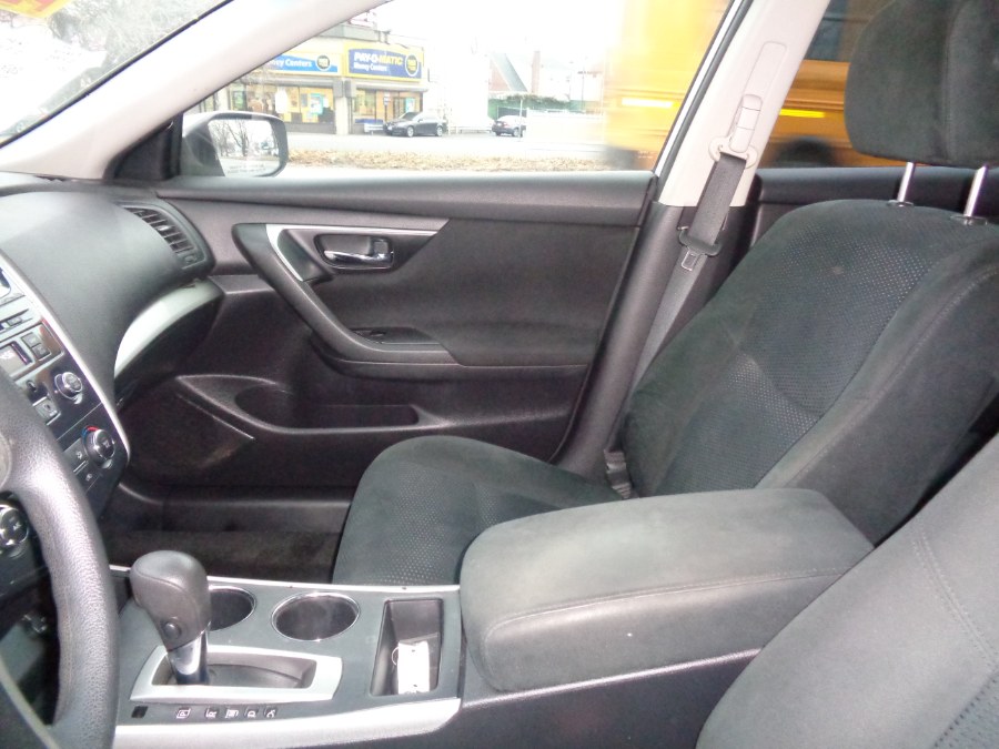 2015 Nissan Altima 4dr Sdn I4 2.5 S, available for sale in Elmont, New York | Sunrise of Elmont. Elmont, New York 2015 Nissan Altima 4dr Sdn I4 2.5 S, available for sale in Elmont, New York | Sunrise of Elmont. Elmont, New York
