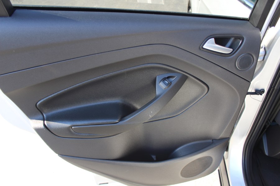 2015 Ford Escape 4WD 4dr SE, available for sale in Deer Park, New York | Car Tec Enterprise Leasing & Sales LLC. Deer Park, New York 2015 Ford Escape 4WD 4dr SE, available for sale in Deer Park, New York | Car Tec Enterprise Leasing & Sales LLC. Deer Park, New York
