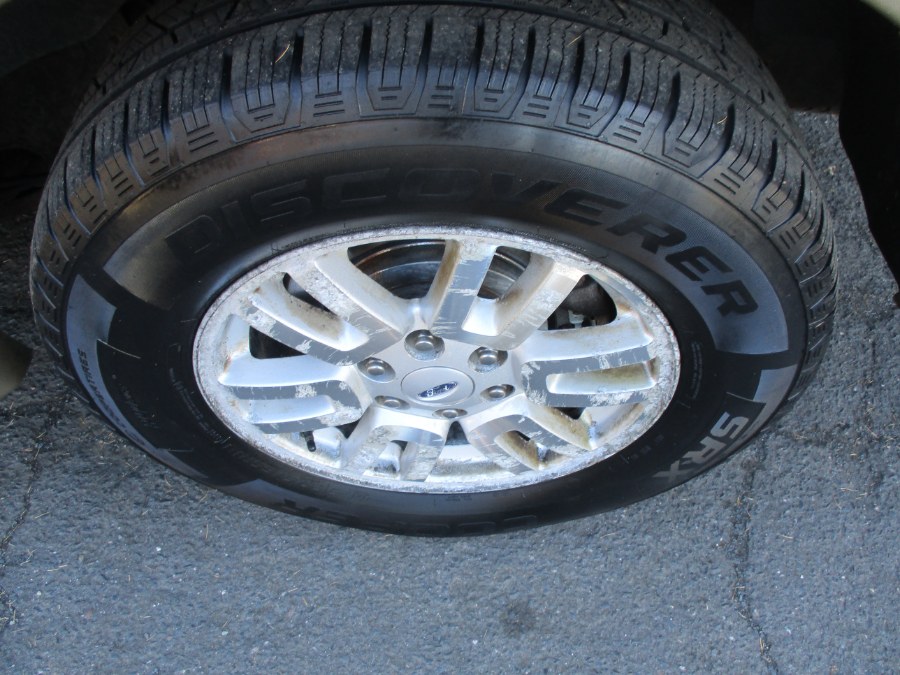 2013 Ford Expedition XLT EL XLT EL 4WD, available for sale in Meriden, Connecticut | Cos Central Auto. Meriden, Connecticut 2013 Ford Expedition XLT EL XLT EL 4WD, available for sale in Meriden, Connecticut | Cos Central Auto. Meriden, Connecticut
