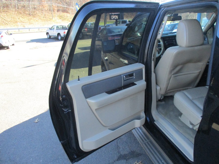 2013 Ford Expedition XLT EL XLT EL 4WD, available for sale in Meriden, Connecticut | Cos Central Auto. Meriden, Connecticut 2013 Ford Expedition XLT EL XLT EL 4WD, available for sale in Meriden, Connecticut | Cos Central Auto. Meriden, Connecticut