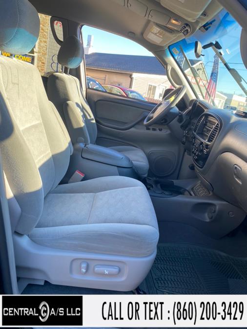 Used Toyota Sequoia 4dr SR5 4WD 2005 | Central A/S LLC. East Windsor, Connecticut Used Toyota Sequoia 4dr SR5 4WD 2005 | Central A/S LLC. East Windsor, Connecticut