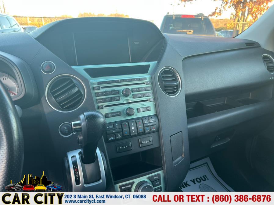 2011 Honda Pilot 4WD 4dr Touring w/RES & Navi, available for sale in East Windsor, Connecticut | Car City LLC. East Windsor, Connecticut 2011 Honda Pilot 4WD 4dr Touring w/RES & Navi, available for sale in East Windsor, Connecticut | Car City LLC. East Windsor, Connecticut