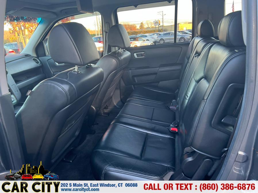 2011 Honda Pilot 4WD 4dr Touring w/RES & Navi, available for sale in East Windsor, Connecticut | Car City LLC. East Windsor, Connecticut 2011 Honda Pilot 4WD 4dr Touring w/RES & Navi, available for sale in East Windsor, Connecticut | Car City LLC. East Windsor, Connecticut