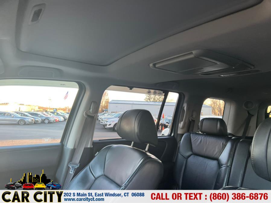 2011 Honda Pilot 4WD 4dr Touring w/RES & Navi, available for sale in East Windsor, Connecticut | Car City LLC. East Windsor, Connecticut 2011 Honda Pilot 4WD 4dr Touring w/RES & Navi, available for sale in East Windsor, Connecticut | Car City LLC. East Windsor, Connecticut