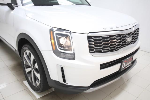 Used Kia Telluride s AWD w/ rearCam 2020 | Car Revolution. Maple Shade, New Jersey Used Kia Telluride s AWD w/ rearCam 2020 | Car Revolution. Maple Shade, New Jersey