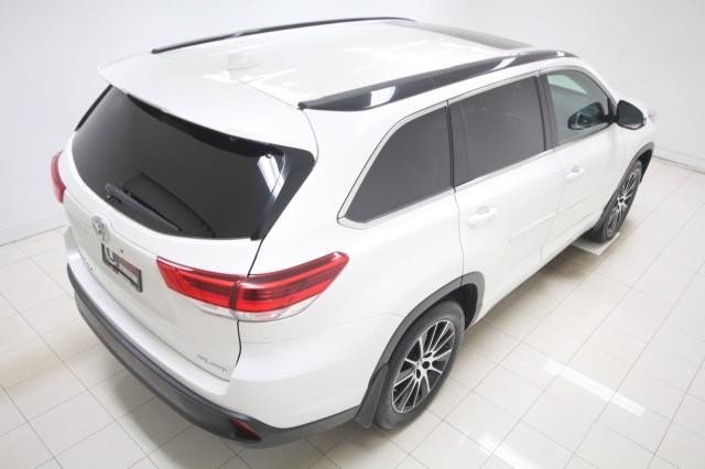 Used Toyota Highlander SE AWD w/ Navi & rearCam 2018 | Car Revolution. Maple Shade, New Jersey Used Toyota Highlander SE AWD w/ Navi & rearCam 2018 | Car Revolution. Maple Shade, New Jersey