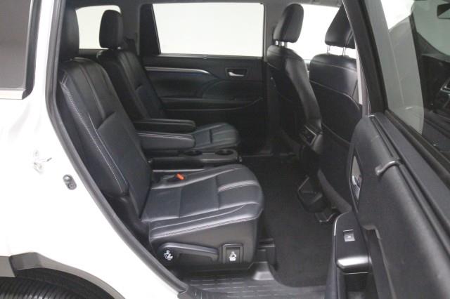 Used Toyota Highlander SE AWD w/ Navi & rearCam 2018 | Car Revolution. Maple Shade, New Jersey Used Toyota Highlander SE AWD w/ Navi & rearCam 2018 | Car Revolution. Maple Shade, New Jersey