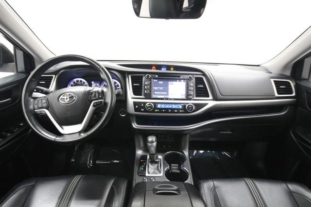 Used Toyota Highlander SE AWD w/ Navi & rearCam 2018 | Car Revolution. Maple Shade, New Jersey Used Toyota Highlander SE AWD w/ Navi & rearCam 2018 | Car Revolution. Maple Shade, New Jersey