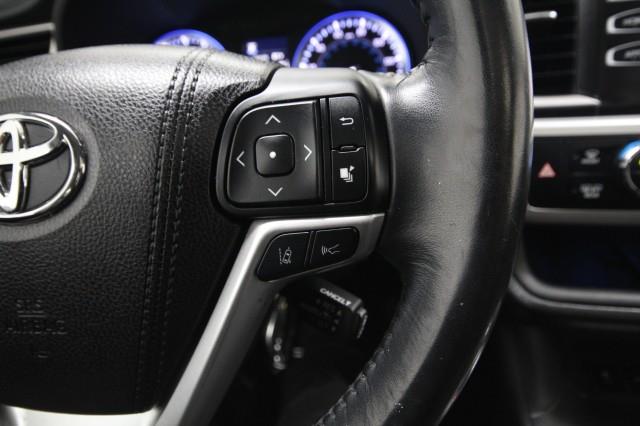 Used Toyota Highlander SE AWD w/ Navi & rearCam 2018 | Car Revolution. Maple Shade, New Jersey Used Toyota Highlander SE AWD w/ Navi & rearCam 2018 | Car Revolution. Maple Shade, New Jersey