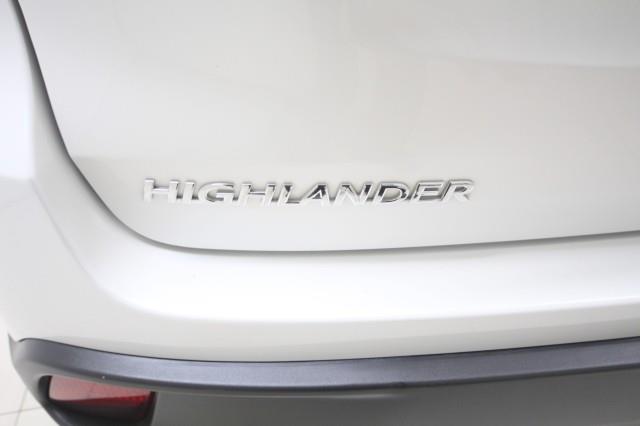 Used Toyota Highlander SE AWD w/ Navi & rearCam 2018 | Car Revolution. Maple Shade, New Jersey Used Toyota Highlander SE AWD w/ Navi & rearCam 2018 | Car Revolution. Maple Shade, New Jersey