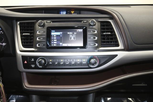 Used Toyota Highlander LE AWD w/ rearCam 2019 | Car Revolution. Maple Shade, New Jersey Used Toyota Highlander LE AWD w/ rearCam 2019 | Car Revolution. Maple Shade, New Jersey