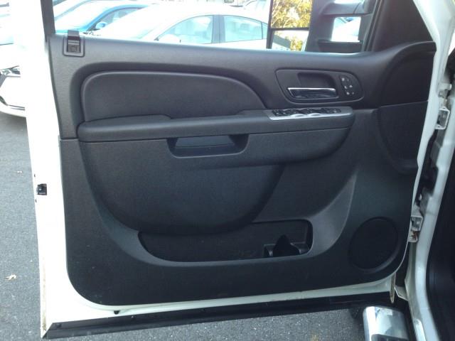 Used Chevrolet Silverado 2500hd LTZ 4WD w/ Navi & rearCam 2012 | Car Revolution. Maple Shade, New Jersey Used Chevrolet Silverado 2500hd LTZ 4WD w/ Navi & rearCam 2012 | Car Revolution. Maple Shade, New Jersey
