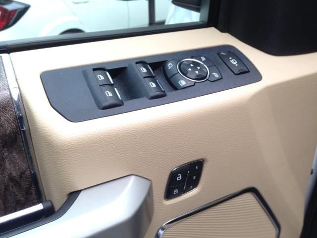 Used Ford Super Duty F-350 Drw Super Duty LARIAT 4WD w/ Navi & rearCam 2019 | Car Revolution. Maple Shade, New Jersey Used Ford Super Duty F-350 Drw Super Duty LARIAT 4WD w/ Navi & rearCam 2019 | Car Revolution. Maple Shade, New Jersey