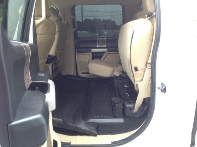 Used Ford Super Duty F-350 Drw Super Duty LARIAT 4WD w/ Navi & rearCam 2019 | Car Revolution. Maple Shade, New Jersey Used Ford Super Duty F-350 Drw Super Duty LARIAT 4WD w/ Navi & rearCam 2019 | Car Revolution. Maple Shade, New Jersey