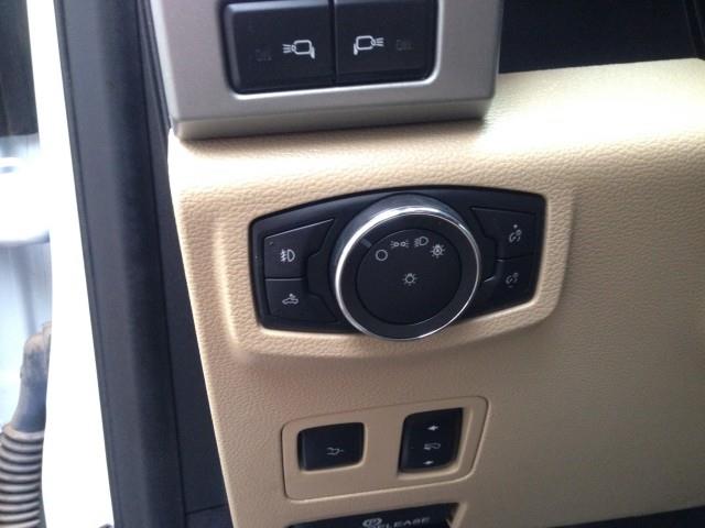 Used Ford Super Duty F-350 Drw Super Duty LARIAT 4WD w/ Navi & rearCam 2019 | Car Revolution. Maple Shade, New Jersey Used Ford Super Duty F-350 Drw Super Duty LARIAT 4WD w/ Navi & rearCam 2019 | Car Revolution. Maple Shade, New Jersey