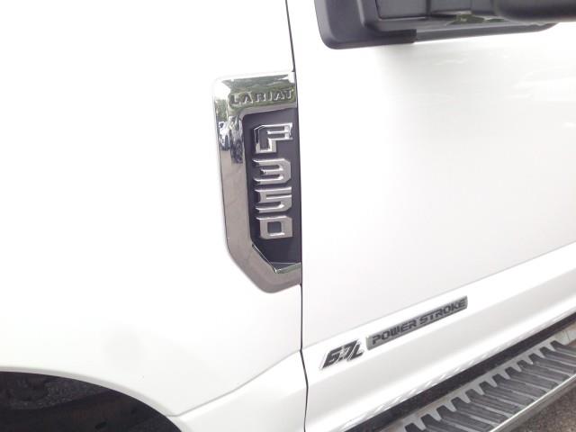 Used Ford Super Duty F-350 Drw Super Duty LARIAT 4WD w/ Navi & rearCam 2019 | Car Revolution. Maple Shade, New Jersey Used Ford Super Duty F-350 Drw Super Duty LARIAT 4WD w/ Navi & rearCam 2019 | Car Revolution. Maple Shade, New Jersey