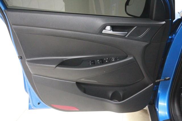Used Hyundai Tucson SE w/ rearCam 2017 | Car Revolution. Maple Shade, New Jersey Used Hyundai Tucson SE w/ rearCam 2017 | Car Revolution. Maple Shade, New Jersey