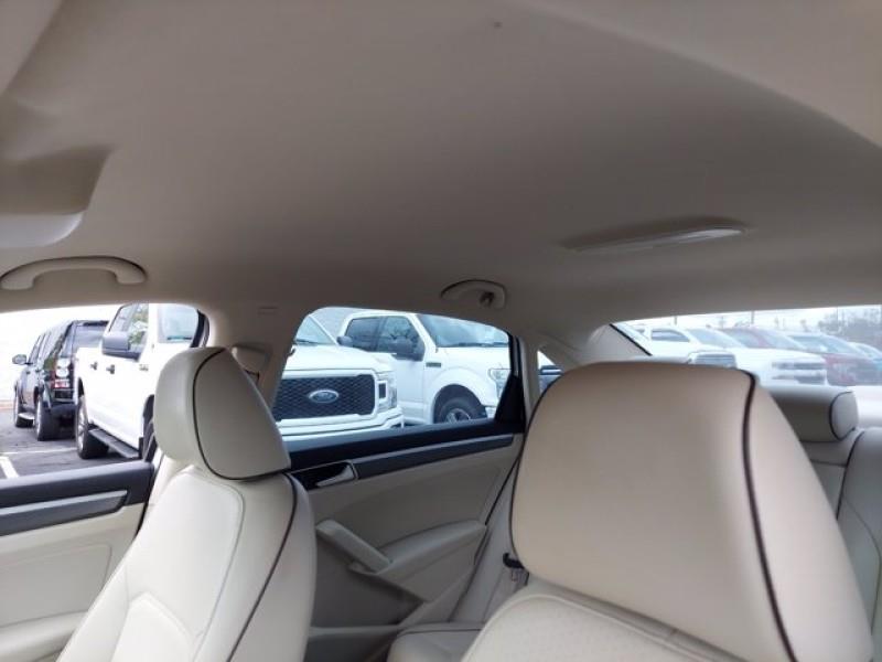 Used Volkswagen Passat R-Line w/Comfort Pkg 2017 | Car Revolution. Maple Shade, New Jersey Used Volkswagen Passat R-Line w/Comfort Pkg 2017 | Car Revolution. Maple Shade, New Jersey
