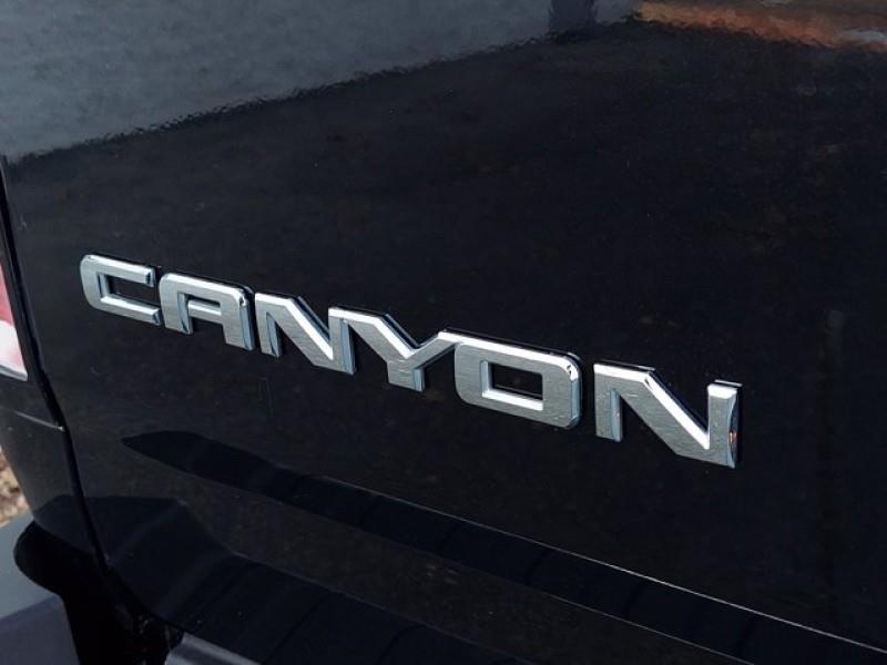 Used GMC Canyon 2WD SLE Crew Cab 128.3'' 2019 | Car Revolution. Maple Shade, New Jersey Used GMC Canyon 2WD SLE Crew Cab 128.3'' 2019 | Car Revolution. Maple Shade, New Jersey