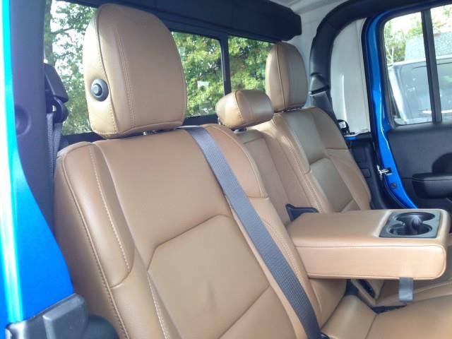Used Jeep Gladiator Rubicon 4WD w/ Navi & rearCam 2020 | Car Revolution. Maple Shade, New Jersey Used Jeep Gladiator Rubicon 4WD w/ Navi & rearCam 2020 | Car Revolution. Maple Shade, New Jersey