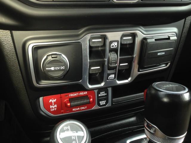 Used Jeep Gladiator Rubicon 4WD w/ Navi & rearCam 2020 | Car Revolution. Maple Shade, New Jersey Used Jeep Gladiator Rubicon 4WD w/ Navi & rearCam 2020 | Car Revolution. Maple Shade, New Jersey