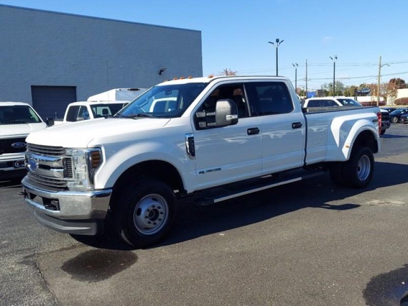 Used Ford Super Duty F-350 Drw XLT Crew Cab 8' Box/Rear Camera 2019 | Car Revolution. Maple Shade, New Jersey Used Ford Super Duty F-350 Drw XLT Crew Cab 8' Box/Rear Camera 2019 | Car Revolution. Maple Shade, New Jersey