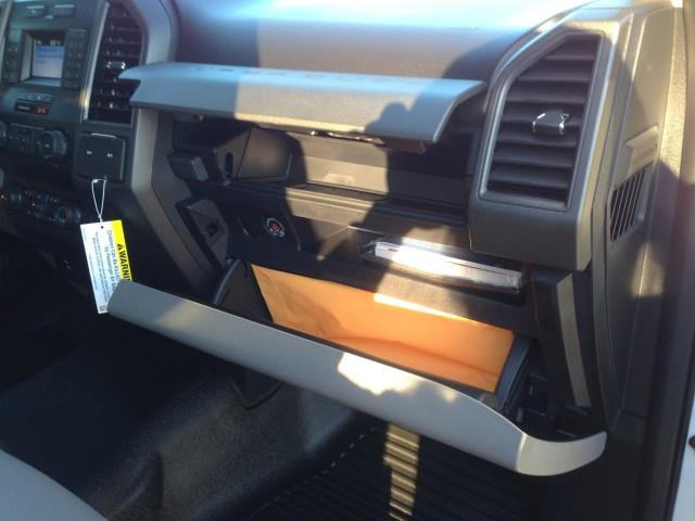 Used Ford F-250 Srw Super Duty XLT 4WD w/ rearCam 2020 | Car Revolution. Maple Shade, New Jersey Used Ford F-250 Srw Super Duty XLT 4WD w/ rearCam 2020 | Car Revolution. Maple Shade, New Jersey