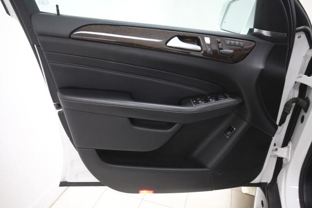 Used Mercedes-benz Ml 350 4MATIC w/ Navi & rearCam 2014 | Car Revolution. Maple Shade, New Jersey Used Mercedes-benz Ml 350 4MATIC w/ Navi & rearCam 2014 | Car Revolution. Maple Shade, New Jersey