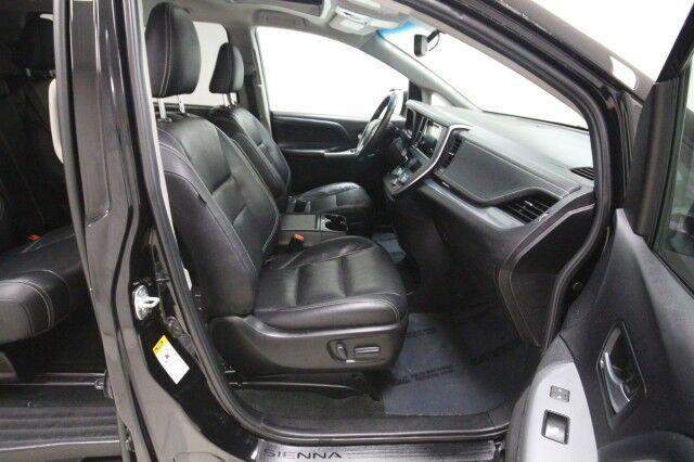 Used Toyota Sienna SE w/ Navi & rearCam 2017 | Car Revolution. Maple Shade, New Jersey Used Toyota Sienna SE w/ Navi & rearCam 2017 | Car Revolution. Maple Shade, New Jersey