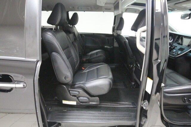 Used Toyota Sienna SE w/ Navi & rearCam 2017 | Car Revolution. Maple Shade, New Jersey Used Toyota Sienna SE w/ Navi & rearCam 2017 | Car Revolution. Maple Shade, New Jersey