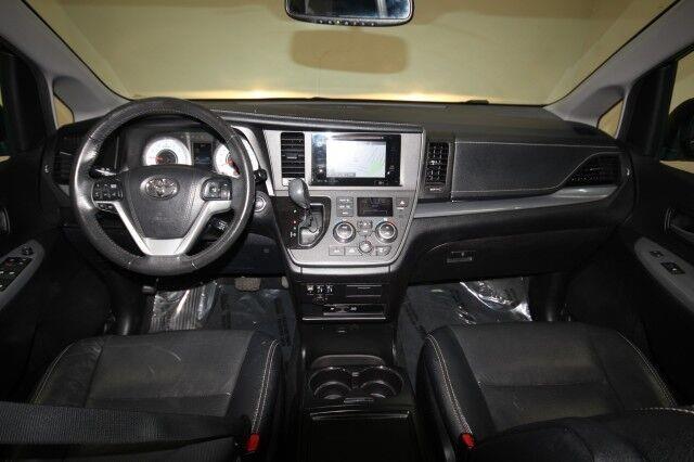 Used Toyota Sienna SE w/ Navi & rearCam 2017 | Car Revolution. Maple Shade, New Jersey Used Toyota Sienna SE w/ Navi & rearCam 2017 | Car Revolution. Maple Shade, New Jersey