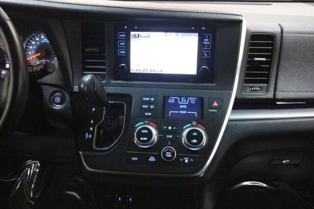 Used Toyota Sienna SE w/ Navi & rearCam 2017 | Car Revolution. Maple Shade, New Jersey Used Toyota Sienna SE w/ Navi & rearCam 2017 | Car Revolution. Maple Shade, New Jersey