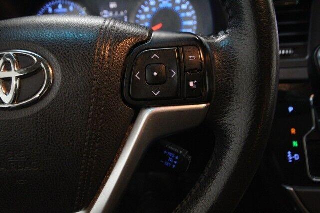 Used Toyota Sienna SE w/ Navi & rearCam 2017 | Car Revolution. Maple Shade, New Jersey Used Toyota Sienna SE w/ Navi & rearCam 2017 | Car Revolution. Maple Shade, New Jersey