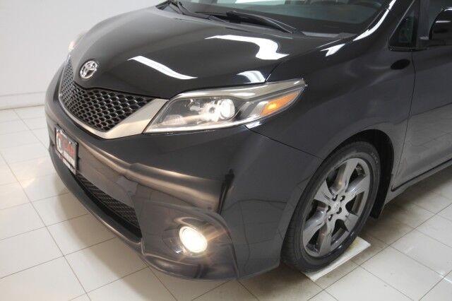 Used Toyota Sienna SE w/ Navi & rearCam 2017 | Car Revolution. Maple Shade, New Jersey Used Toyota Sienna SE w/ Navi & rearCam 2017 | Car Revolution. Maple Shade, New Jersey