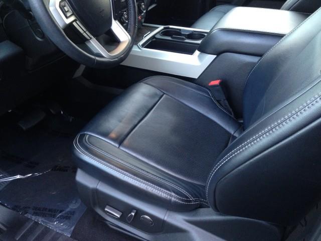 Used Ford F-350 Drw Super Duty LARIAT 4WD w/ Navi & rearCam 2019 | Car Revolution. Maple Shade, New Jersey Used Ford F-350 Drw Super Duty LARIAT 4WD w/ Navi & rearCam 2019 | Car Revolution. Maple Shade, New Jersey